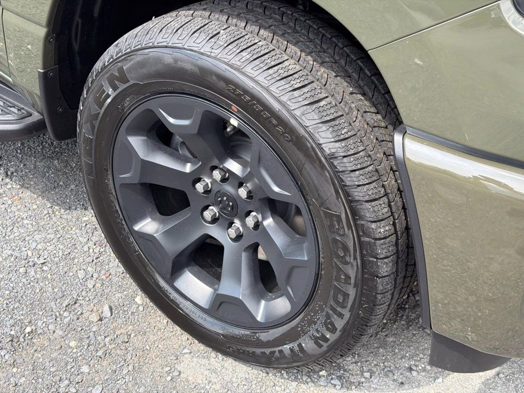 2026 Tank_Exterior Ram 1500 Express 4X4 Truck