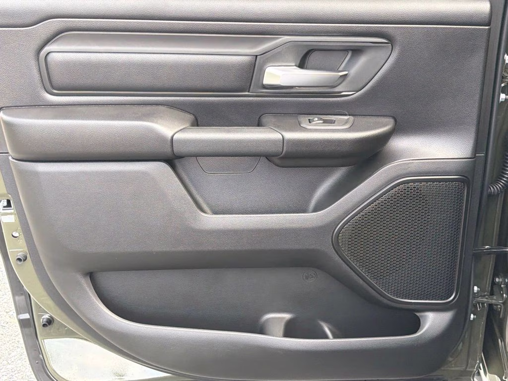 2026 Tank_Exterior Ram 1500 Express 4X4 Truck