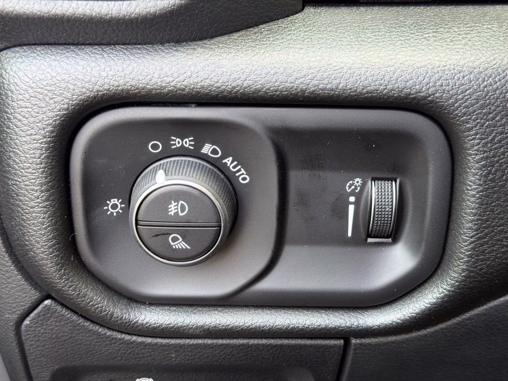 2026 Tank_Exterior Ram 1500 Express 4X4 Truck