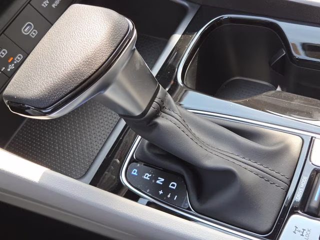 2026 Shimmering Silver Hyundai Tucson SEL Plus AWD SUV