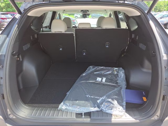 2026 Ecotronic Gray Hyundai Tucson SEL Plus AWD SUV