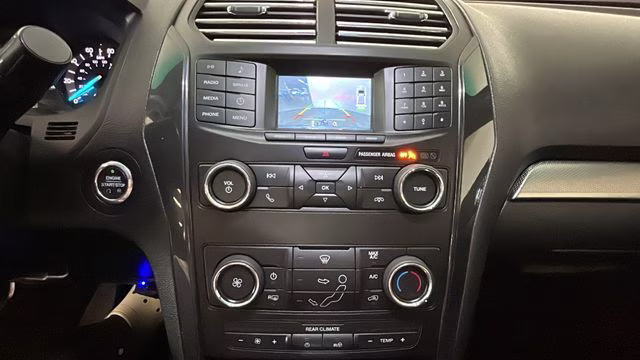 2018 Blue Metallic Ford Explorer XLT 4X4 SUV