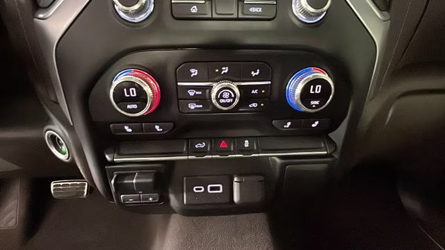2022 Summit White GMC Sierra 2500HD SLE 4X4 Truck
