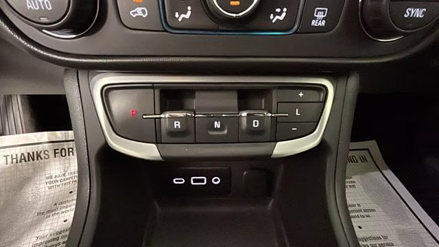 2022 Quicksilver Metallic GMC Terrain SLE AWD SUV