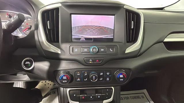 2022 Quicksilver Metallic GMC Terrain SLE AWD SUV