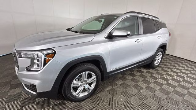 2022 Quicksilver Metallic GMC Terrain SLE AWD SUV