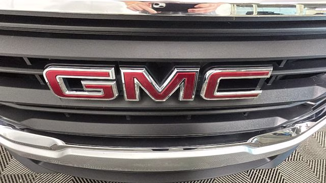 2022 Quicksilver Metallic GMC Terrain SLE AWD SUV