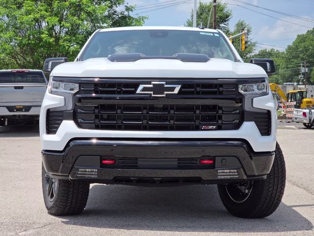 2026 Summit White Chevrolet Silverado 1500 LT Trail Boss 4X4 Truck