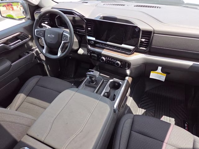 2026 Summit White Chevrolet Silverado 1500 LT Trail Boss 4X4 Truck