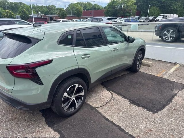 2024 Cacti Green Chevrolet Trax 1RS FWD SUV