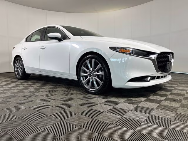 2019 Snowflake White Pearl Mica Mazda Mazda3 Select FWD Sedan
