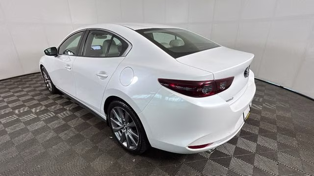 2019 Snowflake White Pearl Mica Mazda Mazda3 Select FWD Sedan