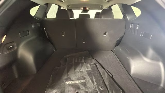 2024 Black Pearl Hyundai Tucson SEL FWD SUV