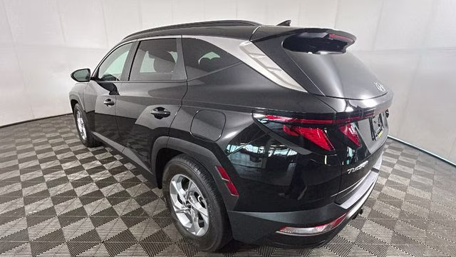 2024 Black Pearl Hyundai Tucson SEL FWD SUV