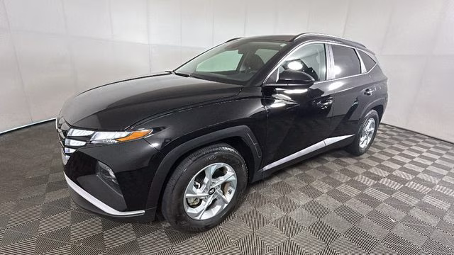 2024 Black Pearl Hyundai Tucson SEL FWD SUV
