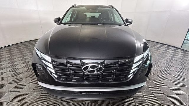2024 Black Pearl Hyundai Tucson SEL FWD SUV