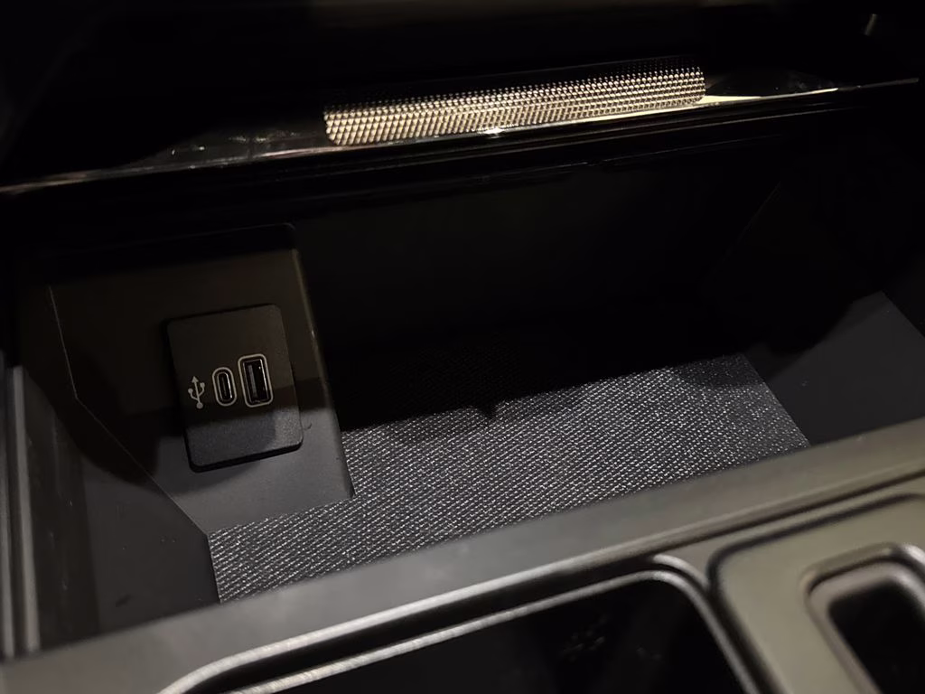 2026 Oxford White Ford F-150 Lariat 4X4 Truck