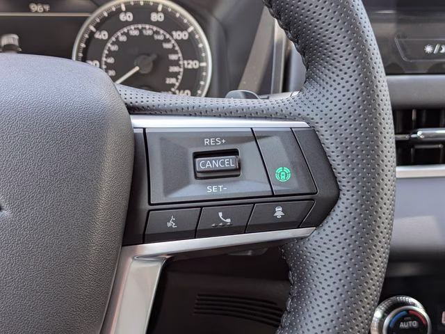 2026 Labrador Black Pearl Mitsubishi Outlander SE FWD SUV