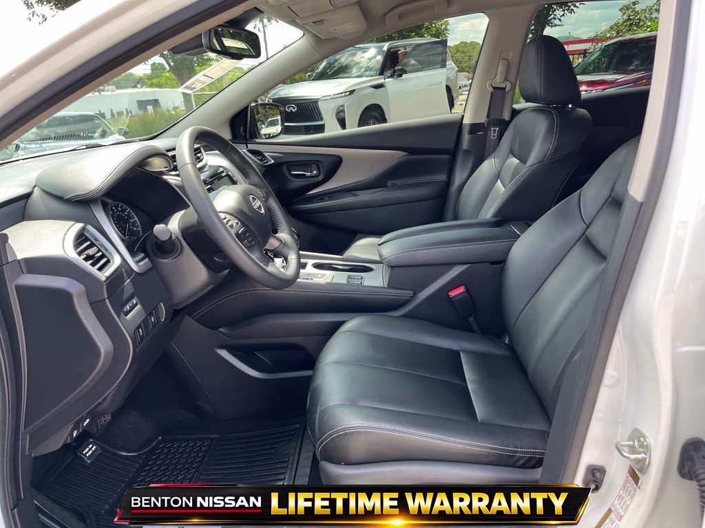 2023 Super Black Nissan Murano SV FWD SUV