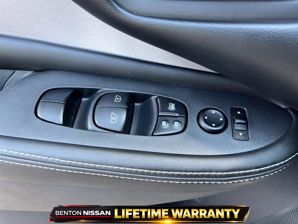 2023 Super Black Nissan Murano SV FWD SUV