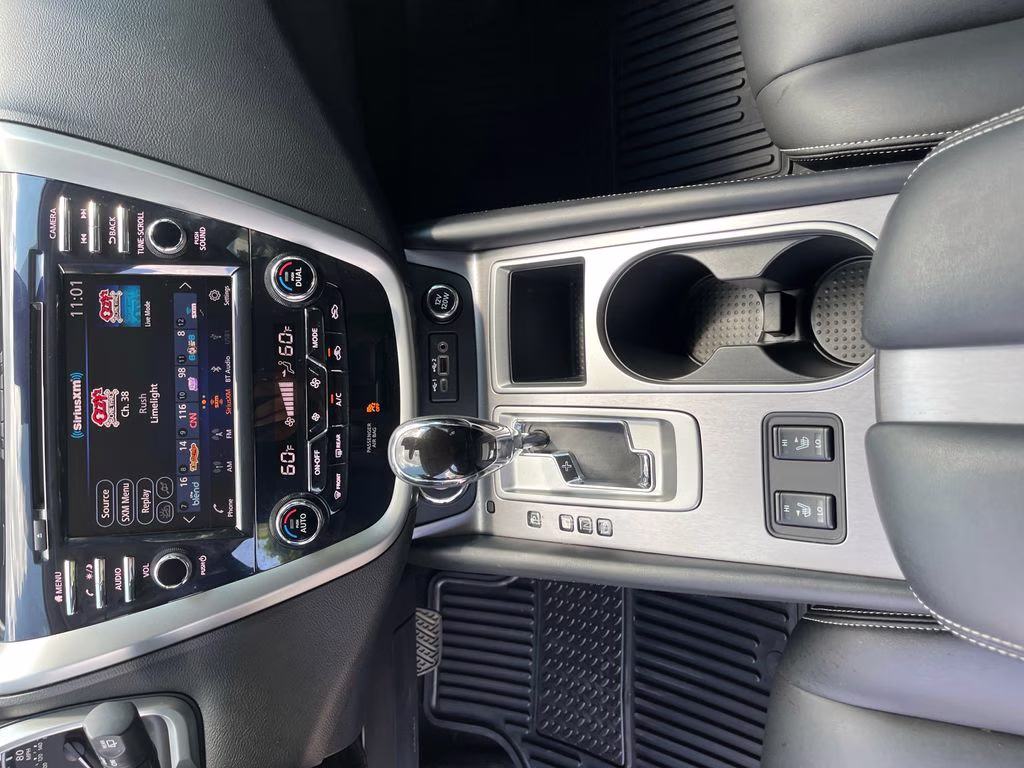 2023 Super Black Nissan Murano SV FWD SUV