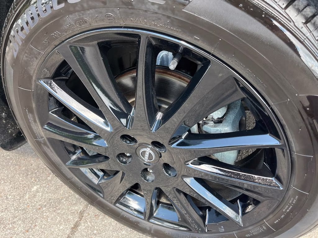 2023 Super Black Nissan Murano SV FWD SUV