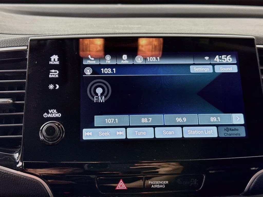 2022 Platinum White Pearl Honda Pilot Special Edition FWD SUV