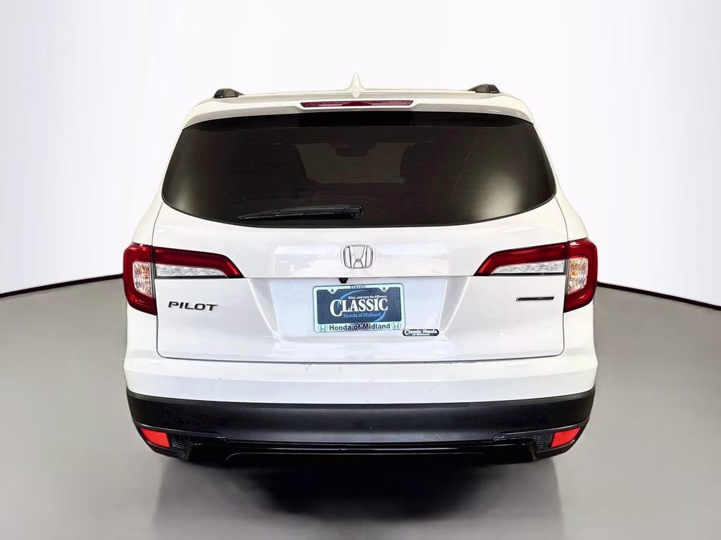 2022 Platinum White Pearl Honda Pilot Special Edition FWD SUV