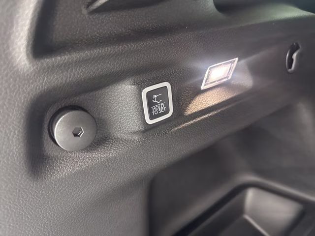 2026 Silver Zynith Jeep Grand Cherokee L Altitude 4X4 SUV