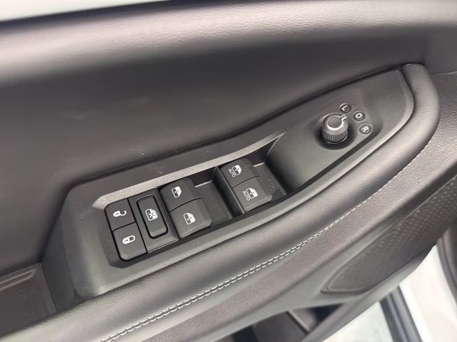 2026 Silver Zynith Jeep Grand Cherokee L Altitude 4X4 SUV