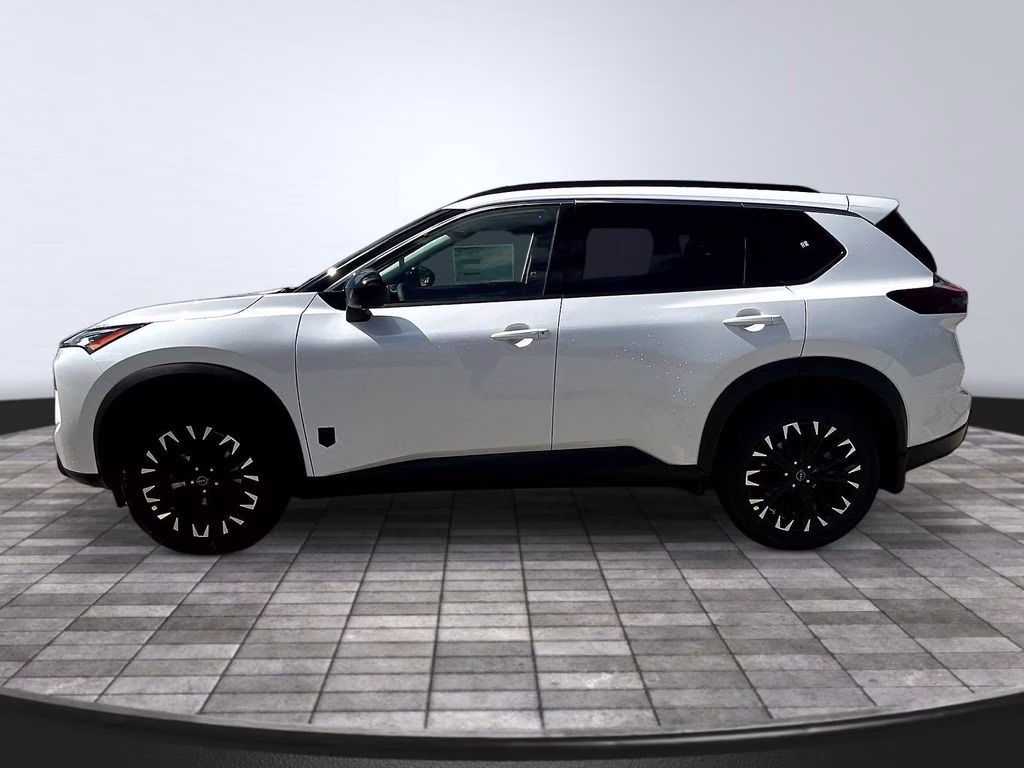 2026 Everest White Pearl Tricoat Nissan Rogue Dark Armor AWD SUV