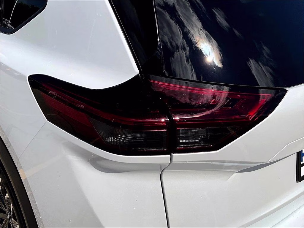 2026 Everest White Pearl Tricoat Nissan Rogue Dark Armor AWD SUV