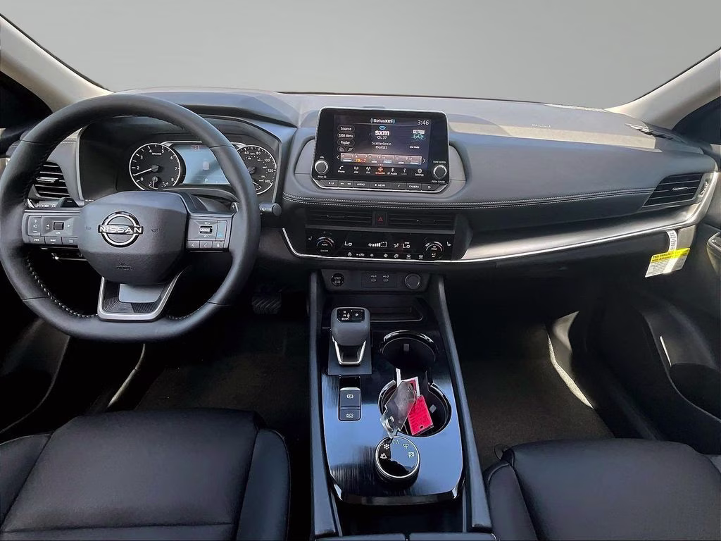 2026 Everest White Pearl Tricoat Nissan Rogue Dark Armor AWD SUV