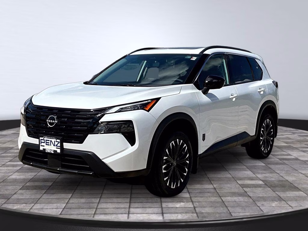 2026 Everest White Pearl Tricoat Nissan Rogue Dark Armor AWD SUV