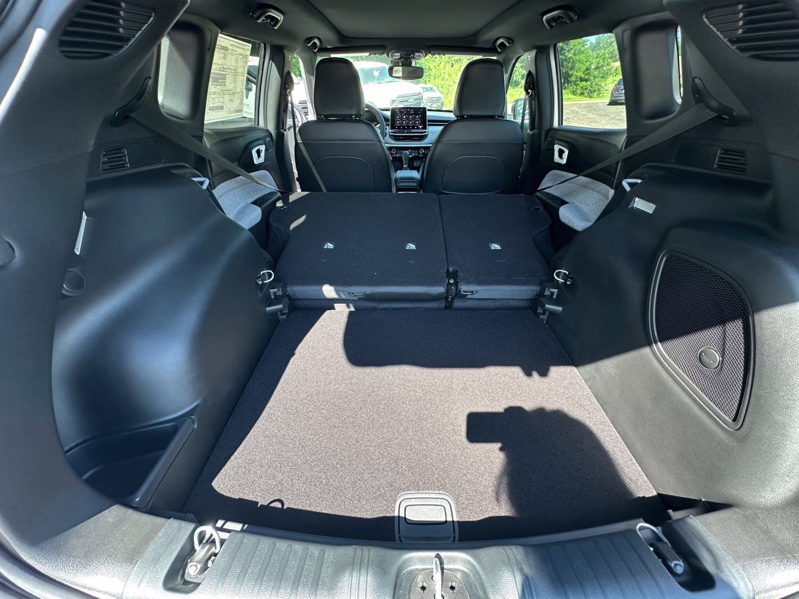 2026 Silver Zynith Metallic Clearcoat Jeep Compass 4X4 SUV