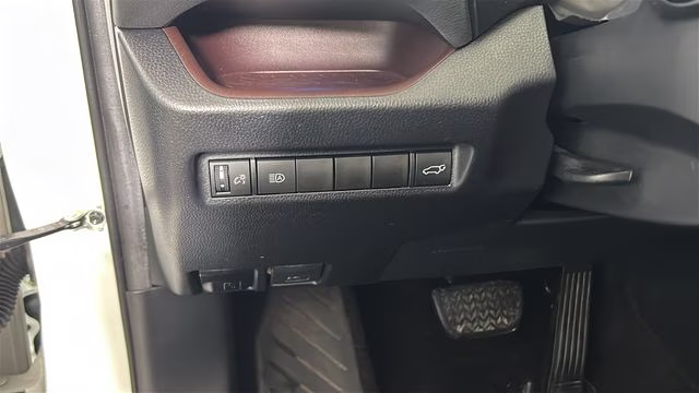 2019 Blizzard Pearl Toyota RAV4 Limited AWD SUV
