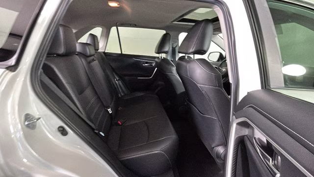 2019 Blizzard Pearl Toyota RAV4 Limited AWD SUV