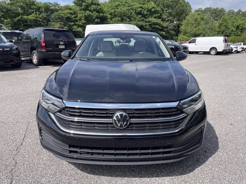 2024 Deep Black Pearl Volkswagen Jetta 1.5T SE FWD Sedan