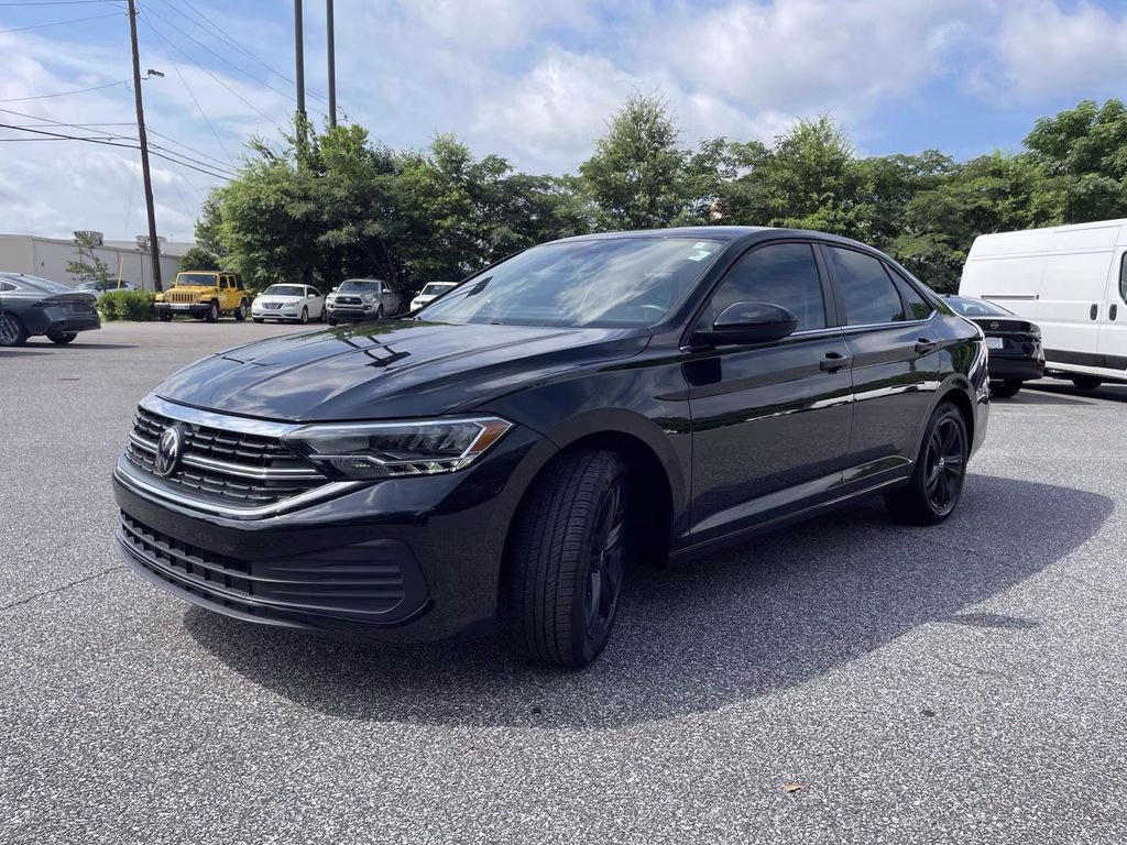 2024 Deep Black Pearl Volkswagen Jetta 1.5T SE FWD Sedan