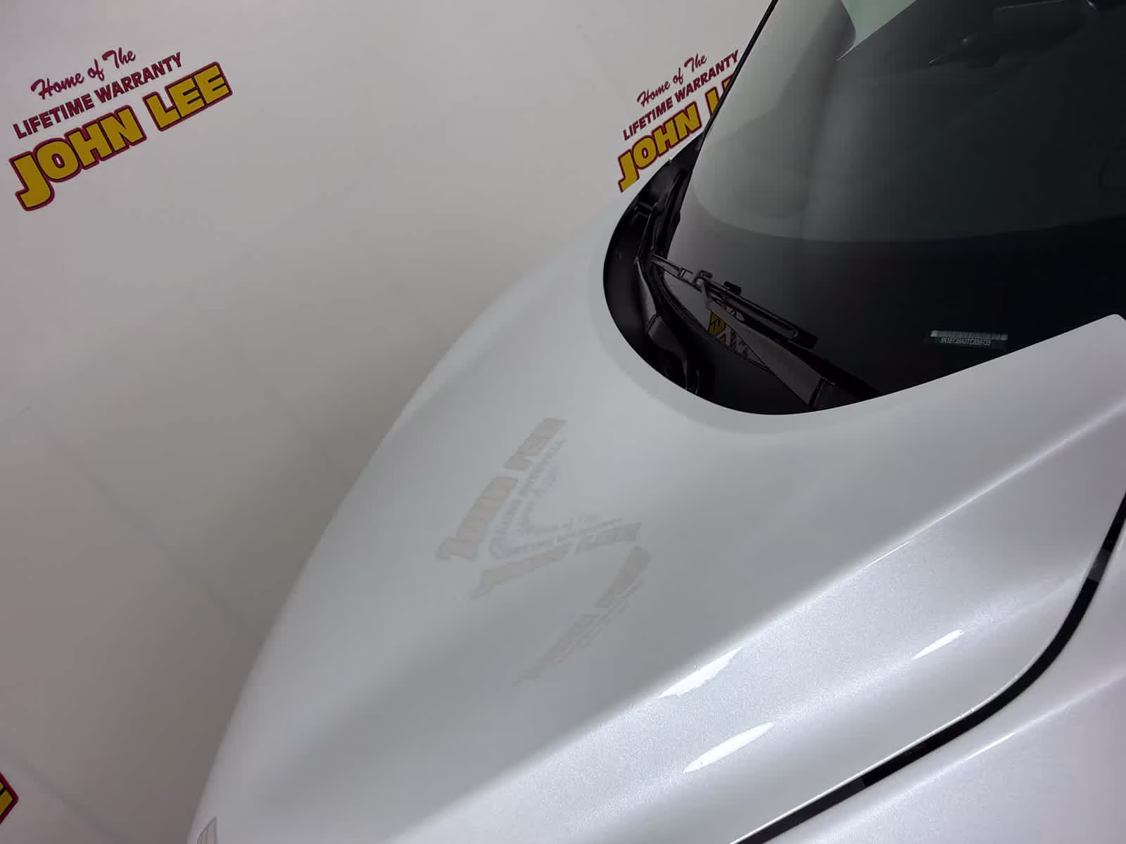 2026 Everest White Pearl Tricoat Nissan Rogue Dark Armor FWD SUV