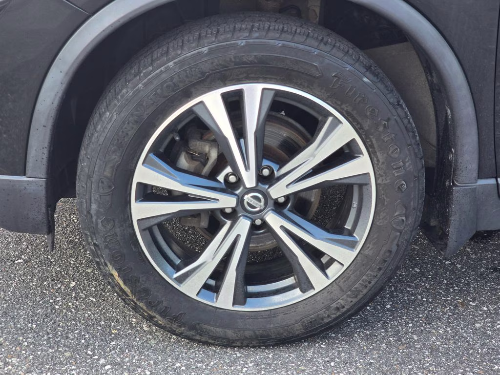 2017 Magnetic Black Nissan Rogue SL AWD SUV