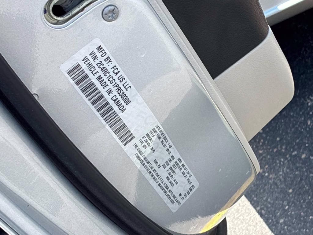 2023 Silver Mist Clearcoat Chrysler Voyager LX FWD Van