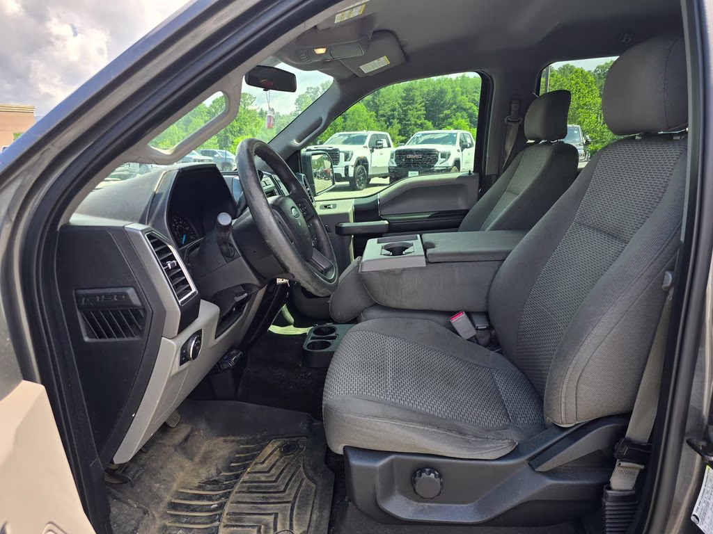 2016 Magnetic Metallic Ford F-150 XLT 4X4 Truck
