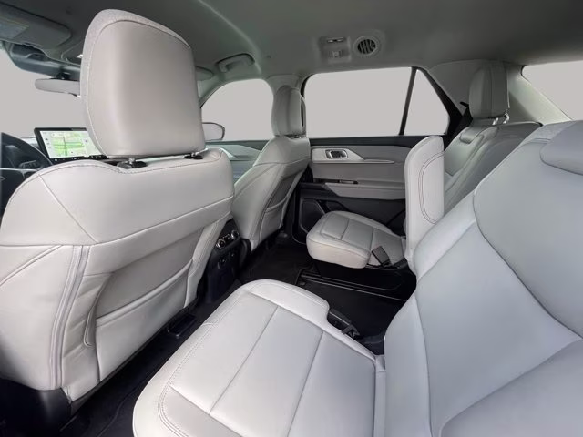 2026 Star White Metallic Tri-Coat Ford Explorer Active 4X4 SUV