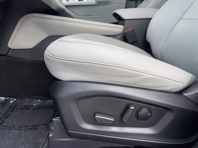 2026 Star White Metallic Tri-Coat Ford Explorer Active 4X4 SUV