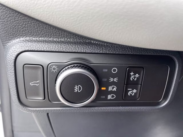 2026 Star White Metallic Tri-Coat Ford Explorer Active 4X4 SUV