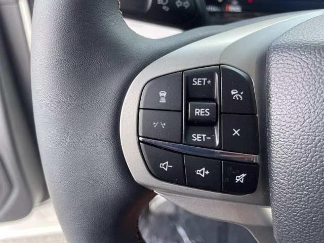 2026 Star White Metallic Tri-Coat Ford Explorer Active 4X4 SUV