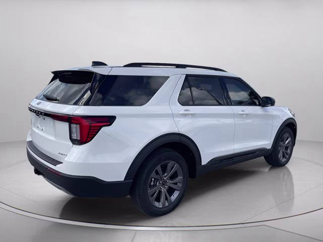 2026 Star White Metallic Tri-Coat Ford Explorer Active 4X4 SUV