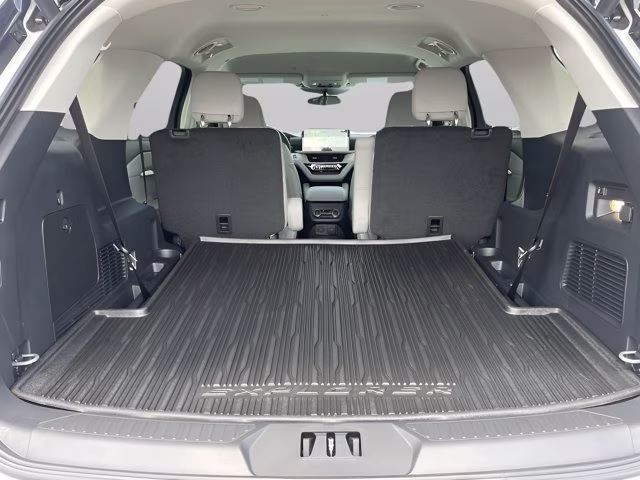 2026 Star White Metallic Tri-Coat Ford Explorer Active 4X4 SUV