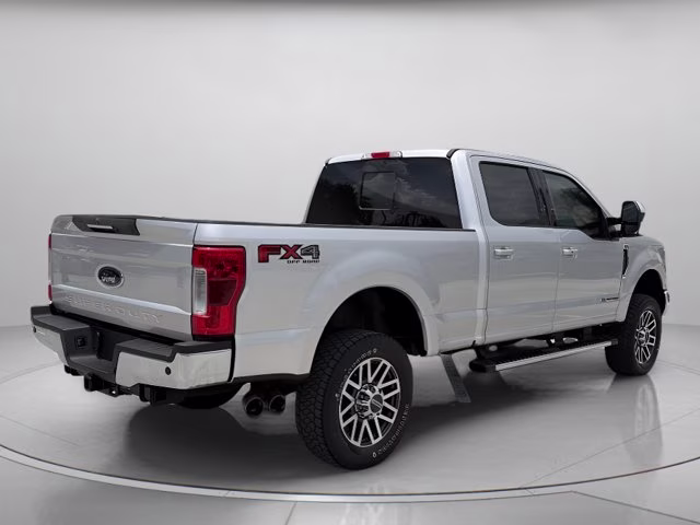 2019 Ingot Silver Ford Super Duty F-350 SRW Lariat 4X4 Truck